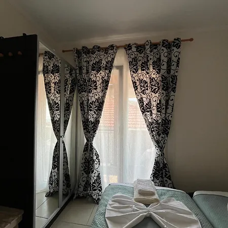 Apartament Pandeklare Prínos