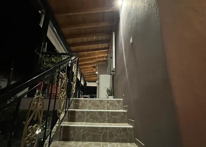 Pandeklare Apartment